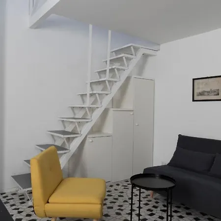 Xenia Apartments - Moderno appartamento in Fondazione Prada-2